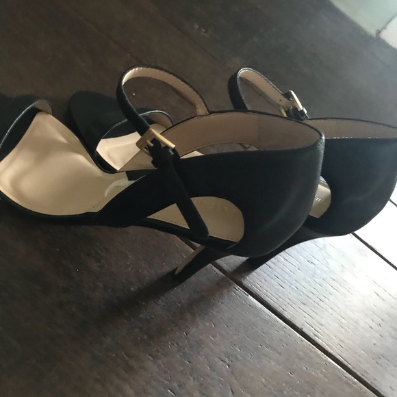 🎈🎈NWOB Gorgeous Leather Adrienne Vittadini Pumps - Picture 3 of 8